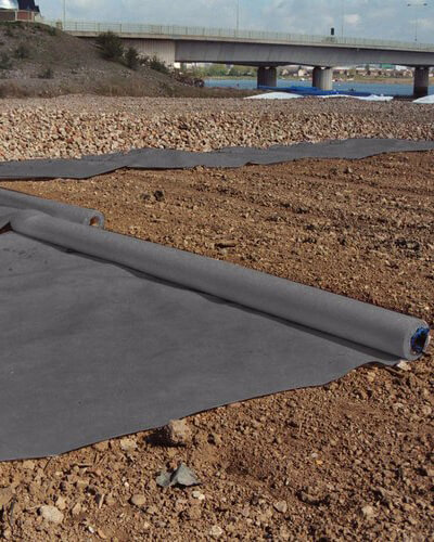 Precautions for installation of Woven Geotextile (1)