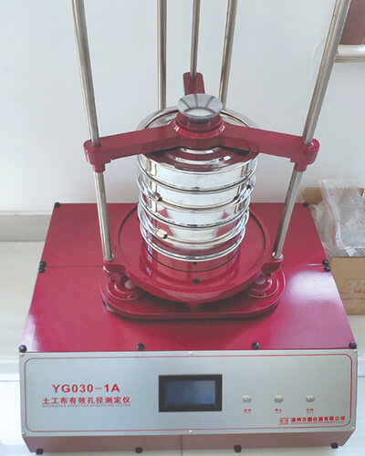 Machine de test de la qualité des produits géosynthétiques QIVOC (4)