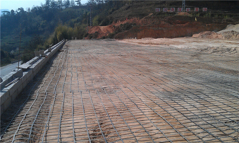 Reinforced earth retaining wall engineering for hazardous waste and medical waste disposal sites 3